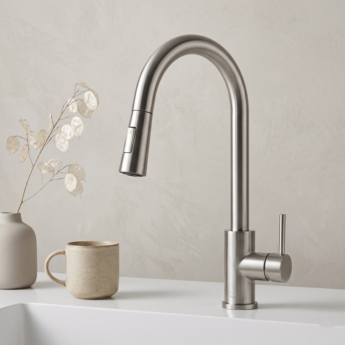 Pull Out Kitchen Tap - Stainless Steel, Hot & Cold Mixer Tap, 360° Swivel, Deck Mounted